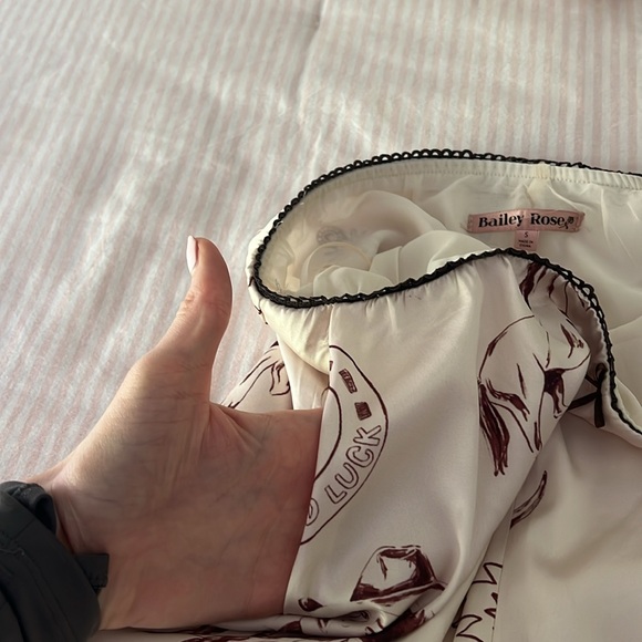 Bailey and Rose Western Silk Pants - Picture 6 of 6